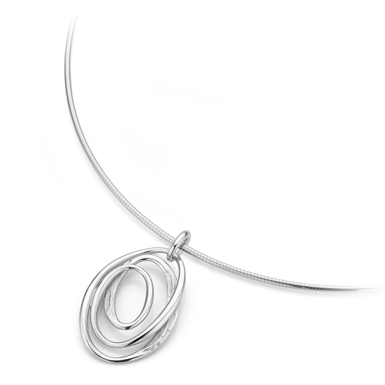 Deze hanger is exclusief collier