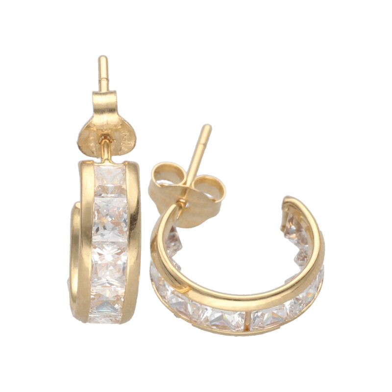 Dit zijn oorbellen van het merk Swing Jewels gemaakt voor dames.