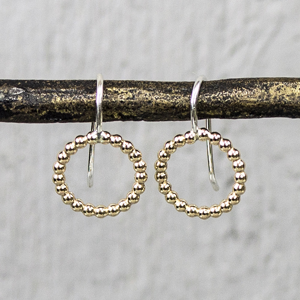Oorhanger van pareldraad gemaakt van 925 sterling zilver en Goldfilled.
