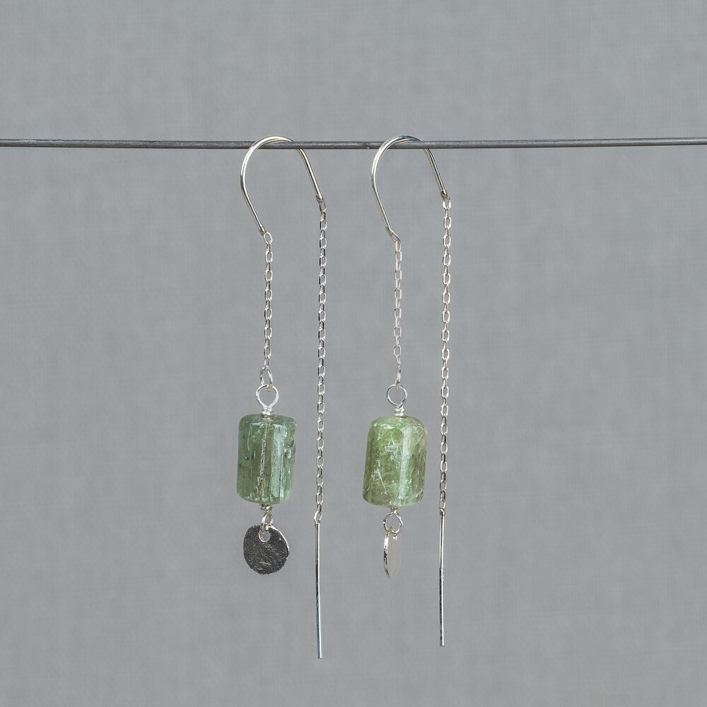 Jeh Jewels zilveren oorhangers met groene Kyaniet.