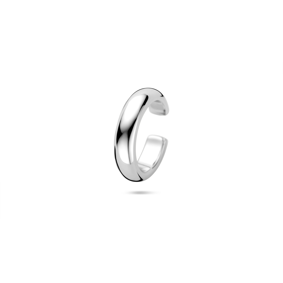 Gerhodineerd 925 zilveren ear cuff met een afmeting van 14.5x3.5mm.