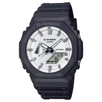 Ga voor gedurfd en zelfverzekerd met een opvallend rechttoe rechtaan G-SHOCK in contrastrijk zwart en wit. 

Beginnend met een basis van G-SHOCK gitzwart en dan een heldere wijzerplaat afgewerkt met briljant witte dampdepositie. Het monochrome statement is een studie in contrasten-mat zwart tegen glanzend wit.