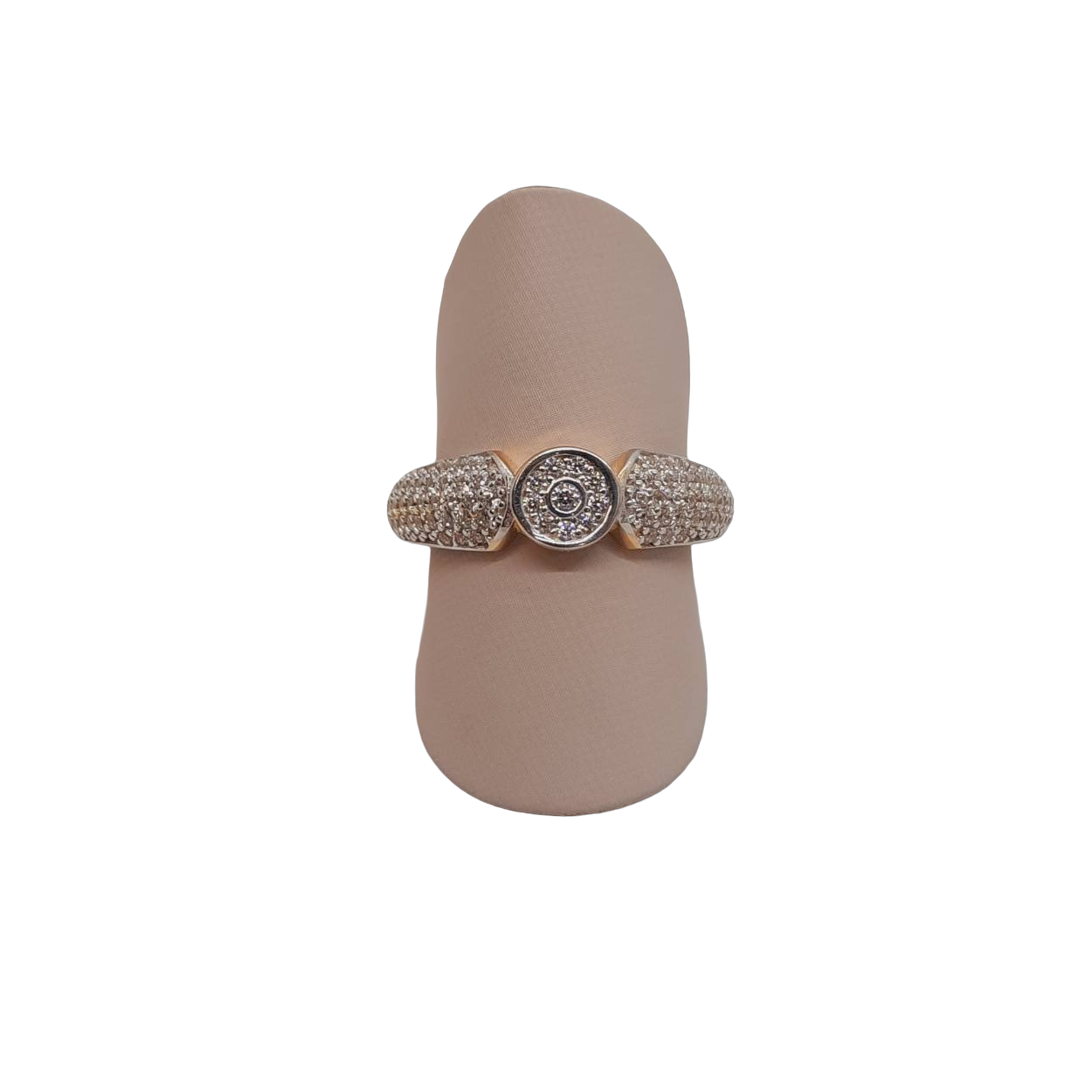 De gouden ring modelnummer BREA-JOY-0004078 is een elegante 14kt ring versierd met stenen. Kenmerken zijn: 14-karaats goud, glanzend, goudkleurig en maat 54. Draag deze prachtige ring als opvallend accessoire bij zowel formele als informele gelegenheden voor een verfijnde uitstraling. Perfect te combineren met andere gouden sieraden voor een complete look.