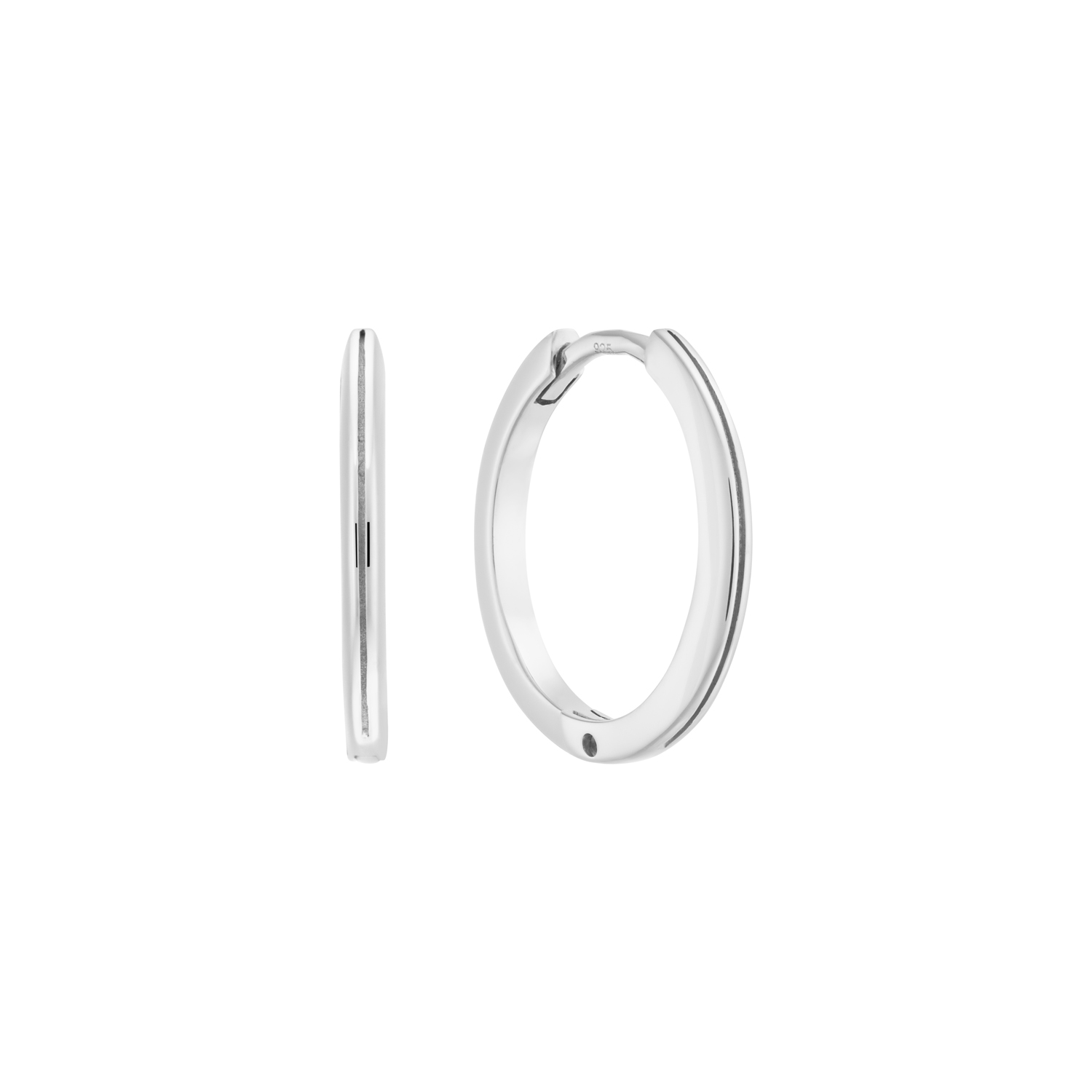 Zilveren oorsieraden van het merk GLOW uit de serie Premium Hoops