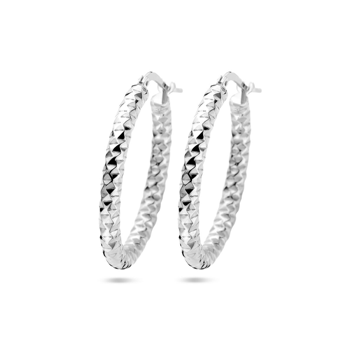 De ZILVER OORSIERADEN zijn prachtige creolen, ideaal voor elke gelegenheid.Draag deze stijlvolle oorringen voor een elegante look, zowel casual als formeel, en laat je stijl stralen!