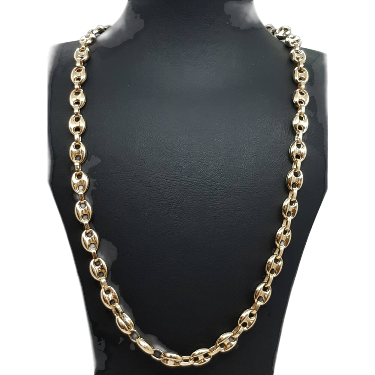 De gouden ketting, modelnummer BREA-JOY-0002906, is een prachtige 14kt halssieraad van 65 cm lang. Met een glanzende afwerking, een breedte van 7,5 mm, en een gewicht van 24,88 gram straalt het luxe uit. Ideaal om solo te dragen voor een klassieke uitstraling of te combineren met andere kettingen voor een trendy look.