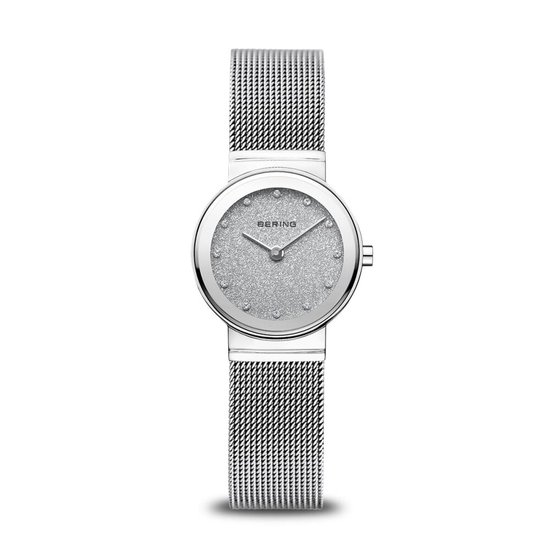 Klassiek, puristisch en toch spannend. Perfect stijlvol samen met contemporain minimalisme. De CLASSIC-COLLECTIE is geïnspireerd op Deens design en staat voor unieke horloges die je dagelijkse stijl perfect accentueren.