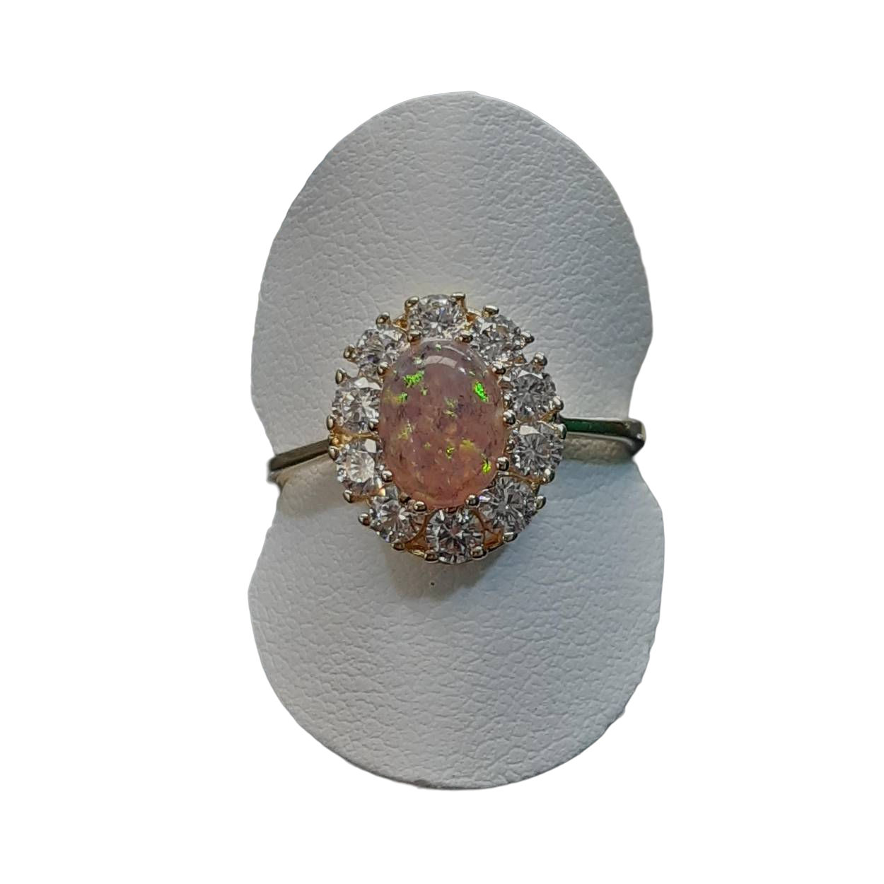 De gouden ring met modelnummer BREA-RDL-0002987 is een prachtig juweel. De ring is gemaakt van 14-karaats goud en bevat een schitterende opaalsteen. De stijlvolle glans en de gouden kleur maken het tot een tijdloze keuze. Het beste te dragen bij zowel formele als informele gelegenheden, ringmaat 55. Perfect voor elke sieradenliefhebber!