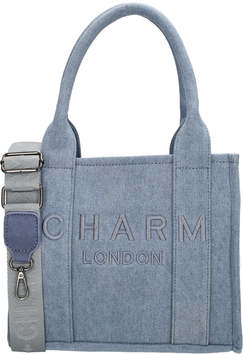 Deze elegante en veelzijdige shopper is een absolute musthave! De tas combineert stijl en functionaliteit, waardoor hij perfect is voor dagelijks gebruik. Met meerdere handige opbergmogelijkheden blijf je altijd georganiseerd.

De binnenkant is voorzien van twee insteekvakken, waaronder een speciaal telefoonvak, en een ritsvak voor waardevolle spullen. Aan de achterkant van de tas bevindt zich ook een handig ritsvak voor snelle toegang. Dankzij de verstelbare en afneembare schouderband draag je de tas comfortabel als crossbody op jouw gewenste hoogte.

De tas is volledig afsluitbaar voor extra veiligheid en is voorzien van een stijlvolle etui die ruimte biedt voor kleine spulletjes zoals sleutels of make-up. Een ideale tas voor werk, winkelen of een dagje uit!

Kenmerken:

Twee insteekvakken, inclusief telefoonvak
Ritsvakken binnen- en achterkant
Verstelbare en afneembare schouderband
Volledig afsluitbaar voor extra veiligheid
Inclusief etui voor kleine essentials