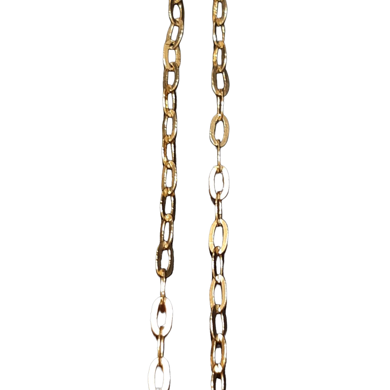 Deze gouden ketting met modelnummer BREA-JOY-0002877 is een elegante 14k vergulde halsketting van 45 cm, gemaakt van hoogwaardig goud. De ketting heeft een glanzende afwerking, met een breedte van 2,5 mm en een gewicht van 3,3 gram. Perfect te dragen als een subtiel, maar stijlvol accent bij zowel formele als informele outfits.