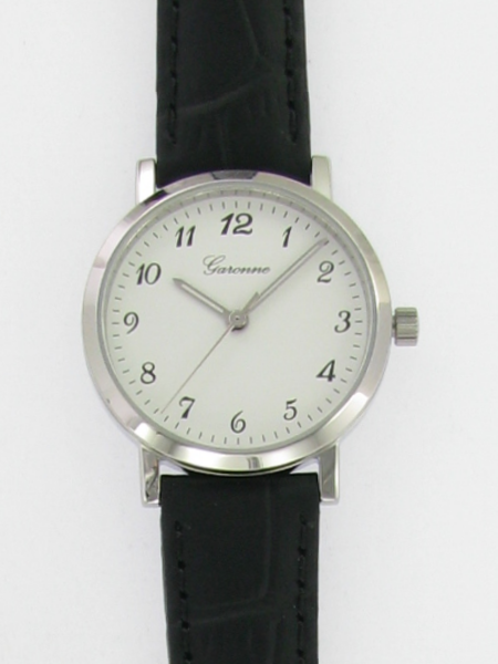 Dit is een horloge van het merk Garonne gemaakt voor dames.
De specificaties zijn als volgt:
Kastmaat: 28 mm
Kastdikte: 7,2 mm
Waterdichtheid: 3 ATM / 30 Meter / 100 Feet