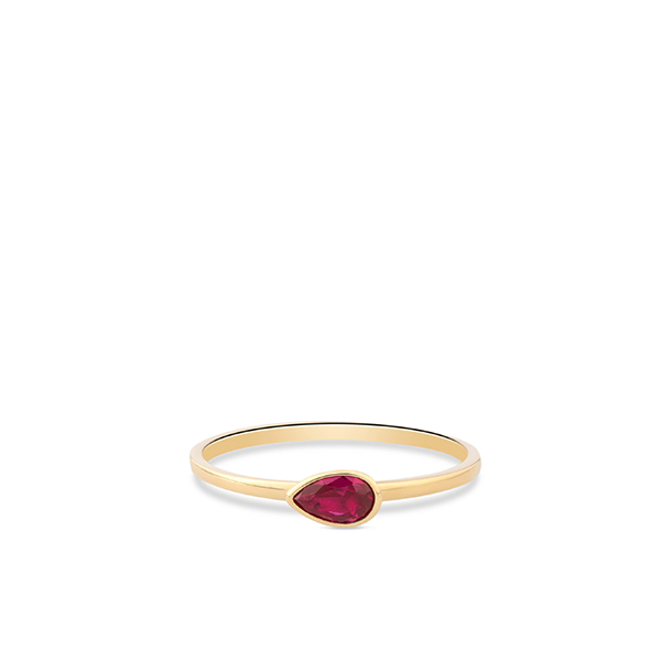Deze ring is van het merk Swing Jewels. Het is een damessieraad gemaakt van goud, 14 karaat, (legering: 0.585). De ring is geelgoud van kleur.
De verdere specificaties van de ring zijn als volgt:
Breedte (mm): 5.9
Lengte (mm): 52
Hoogte (mm): 3.7