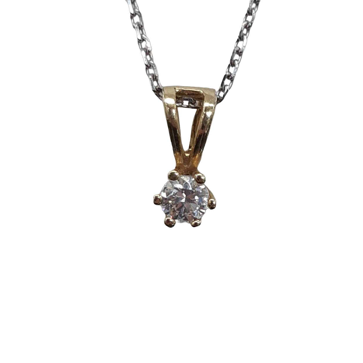 De diamanten hanger modelnummer BREA-0002817 beschikt over een 14-karaats gouden design. Het juweel heeft 1 diamant van 0.08 karaat met SI1 zuiverheid en H-kleur. Ideaal te dragen met een verfijnde ketting voor een elegante uitstraling. Perfect voor zowel dagelijkse als speciale gelegenheden, straalt luxe en verfijning uit.