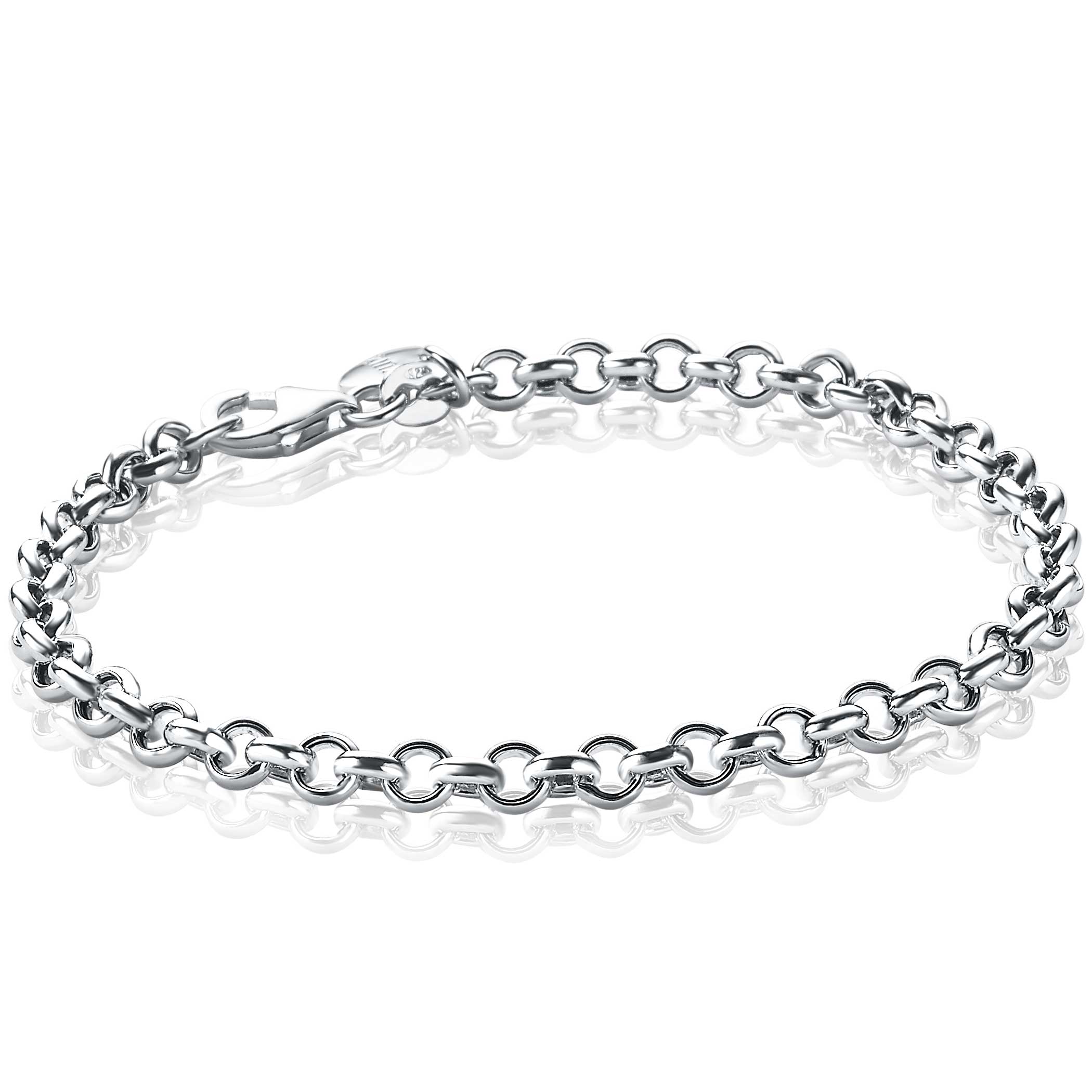 ZINZI zilveren jasseron armband in 4,5mm breedte. De lengte van de armband is 18cm. Een tijdloze schakel en met iedere armband te combineren. Bij sluiting herkenbaar ZINZI, door het zilveren Zinzi hartje. Vervaardigd van eerste gehalte zilver (925) en met extra rodiumlaag voor een langdurige glans.