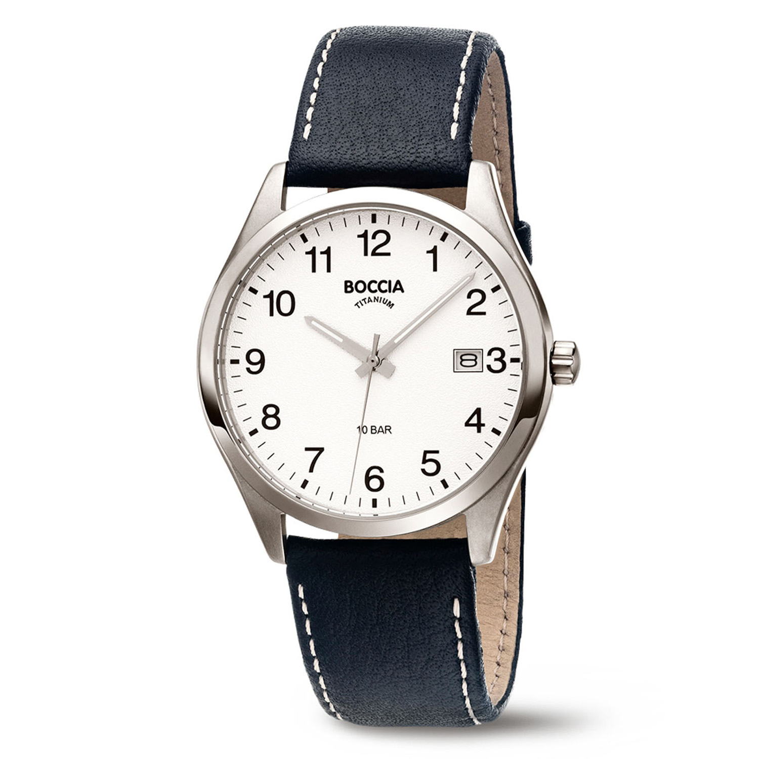Boccia Titanium 3669-01 Heren Titanium
Dit herenhorloge van Boccia heeft een nette uitstraling. De 3669-01 heeft een ronde titanium horlogekast met een witte wijzerplaat met datum en duidelijke uursaanduiding. Aan de titanium kast zit een zwarte lerenband met een gespsluiting. Het horloge heeft een doorsnee van 39mm, een mineraalglas en is 10ATM. Of je nu klassiek of chique gekleed gaat, dit horloge past bij elke outfit en iedere gelegenheid!

HET MERK
Boccia Titanium is het titanium merk van Nederland, dat zijn oorsprong in Duitsland vindt en is opgericht in het jaar 1992. Ontwikkeld door internationale ontwerpers. Alle titanium componenten van de BOCCIA TITANIUM collectie zijn gemaakt van 99,7% puur titanium; het bijzondere materiaal. Het is licht in gewicht, neemt de temperatuur van de huid aan en is zeer huidvriendelijk. Bovendien is het corrosie- en temperatuurbestendig.

SPECIFICATIES
- Mineraalglas
- Ronde titanium horlogekast, &Oslash; 39mm
- Zwarte lerenband
- Witte wijzerplaat 
- 10ATM