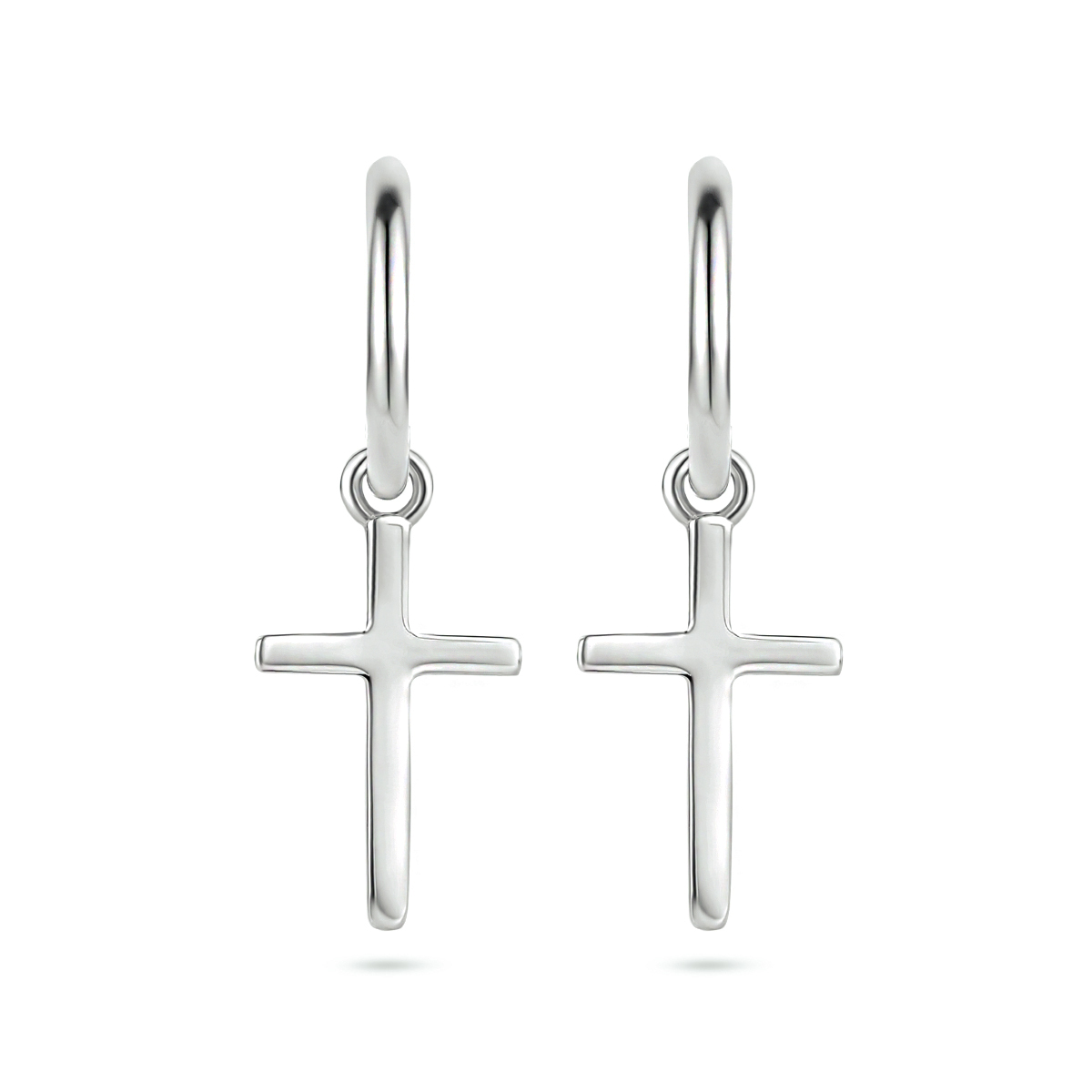 Zilveren oorringen uitgevoerd met een kruis van 16x10.2mm. De oorringen hebben een totaalhoogte van 31mm.