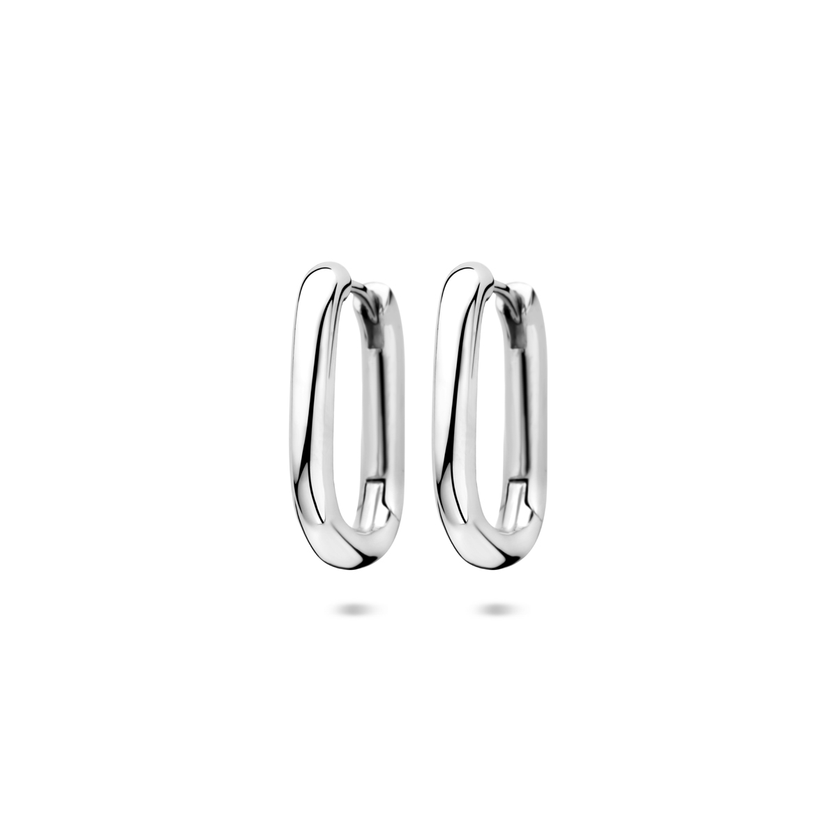 Gerhodineerd 925 zilveren klapoorringen met een buisdikte van 2.5mm.