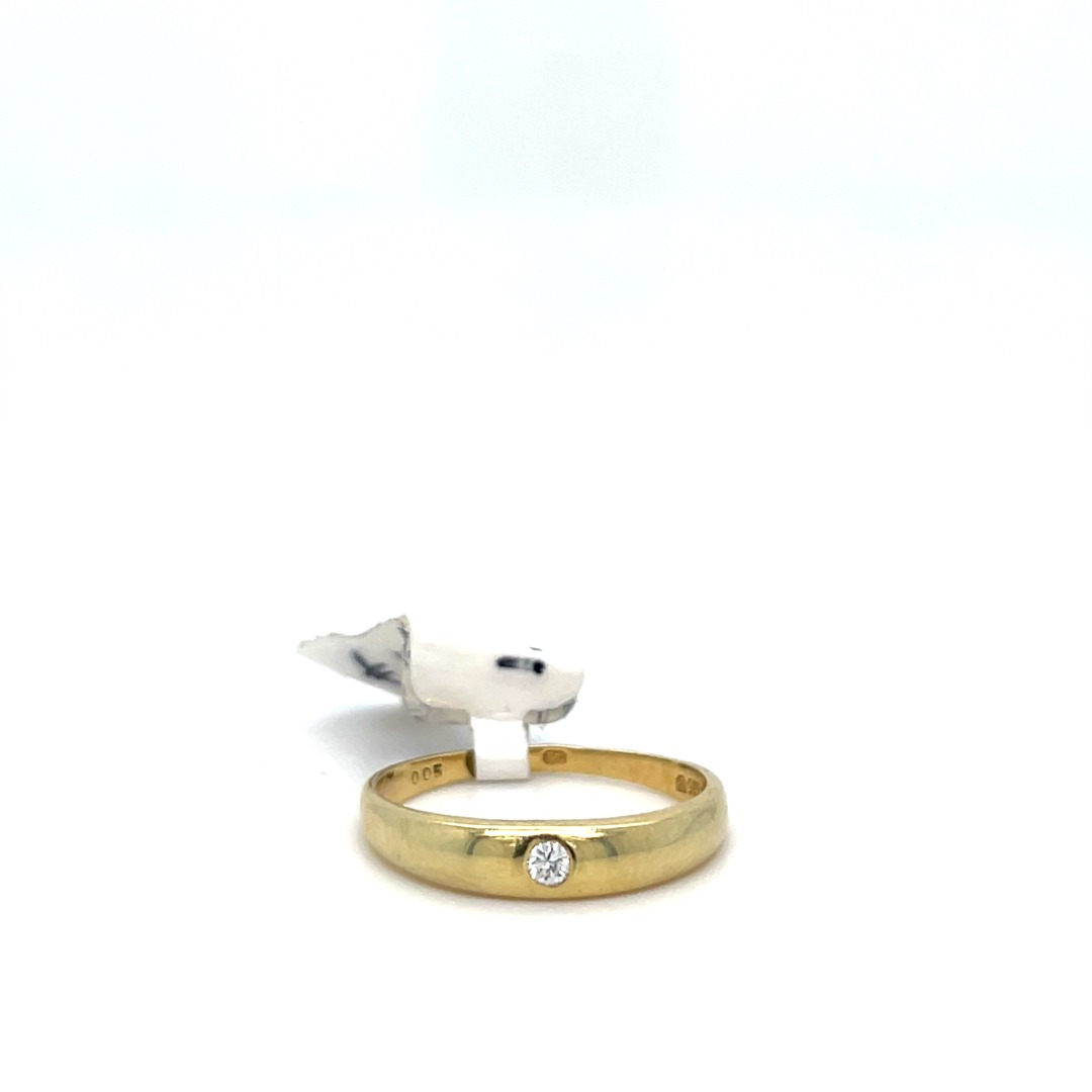 Gouden ring 14 karaat met 0,05ct briljant