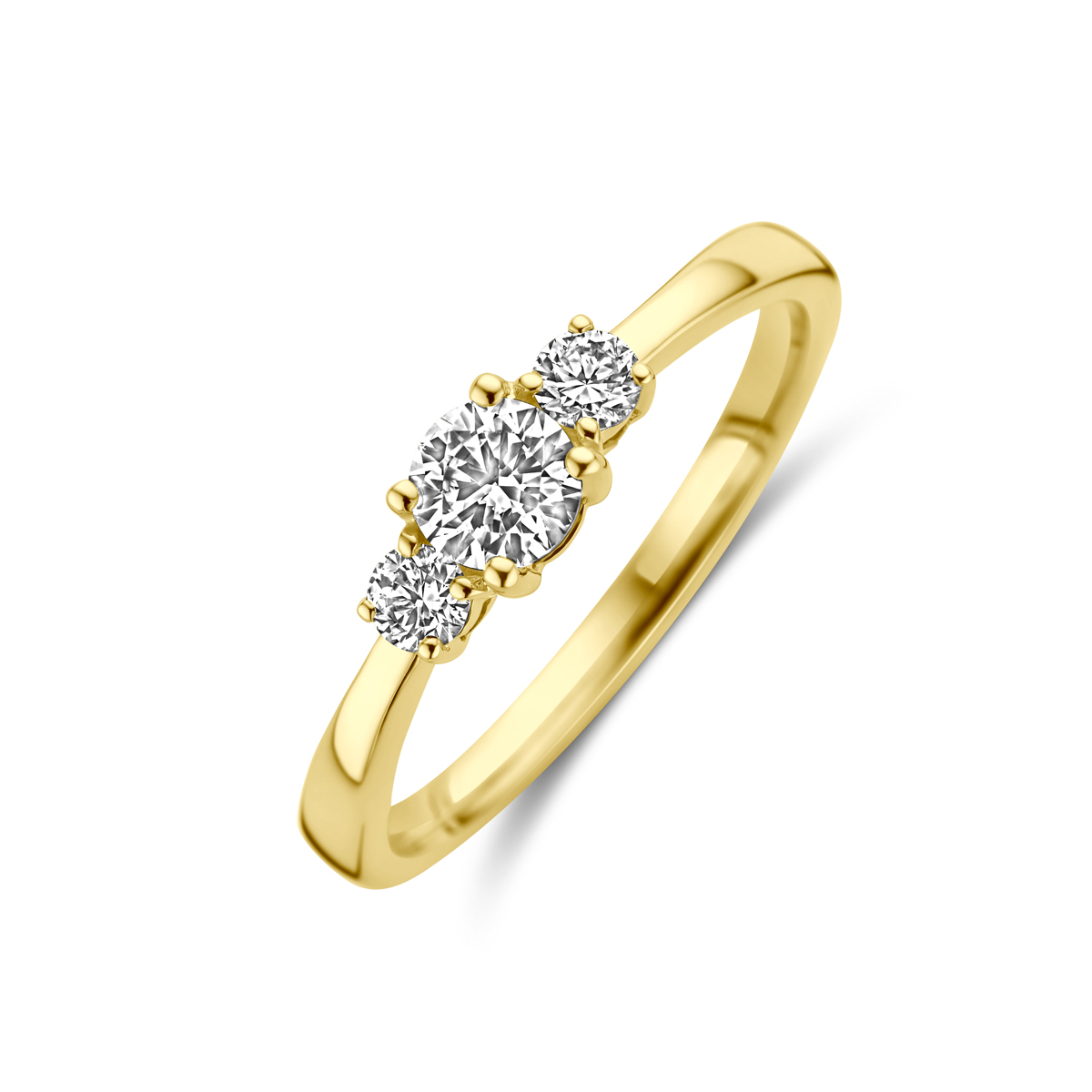 Ring geelgoud 3steens 0.465ct LG labgrown diamant 4030293
Gouden ring trilogie lab grown diamant 0.46ct h si

14k Geelgouden ring uitgevoerd met lab grown diamanten. De ring heeft een breedte van 4.5mm en het diamantgewicht is 0.46ct. Lab grown diamanten zijn diamanten die ontstaan in een laboratorium. Onder extreem hoge druk en temperatuur wordt het natuurlijk ontstaansproces nagebootst met als eindresultaat een diamant met dezelfde chemische eigenschappen maar met een andere oorsprong.