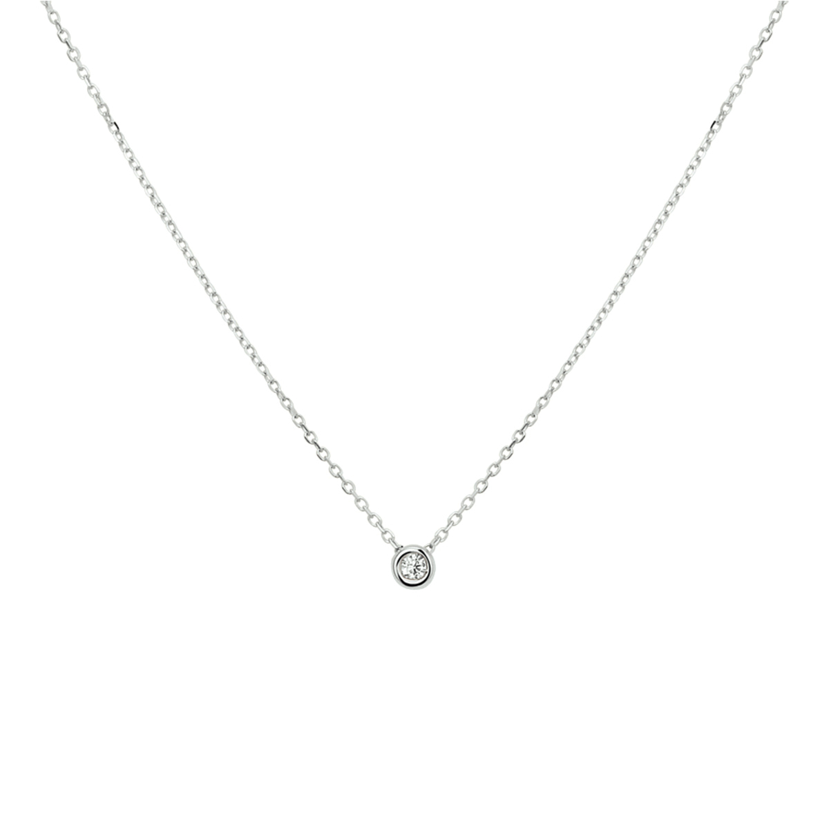 Klassiek 14k witgouden 1.0mm anker collier met draaglengtes van 41, 43 en 45cm en een karabijn sluiting. Uitgevoerd met een briljant geslepen diamant 0.03ct. in een zetkast van 4mm. Door het simplistische model is dit collier perfect voor een stijlvolle avond maar ook voor een dag op werk. Tip: Diamonds are girls best friend! Een mooi kado voor geliefde of dierbare, gegarandeerd dat ze het een prachtig gebaar vindt.