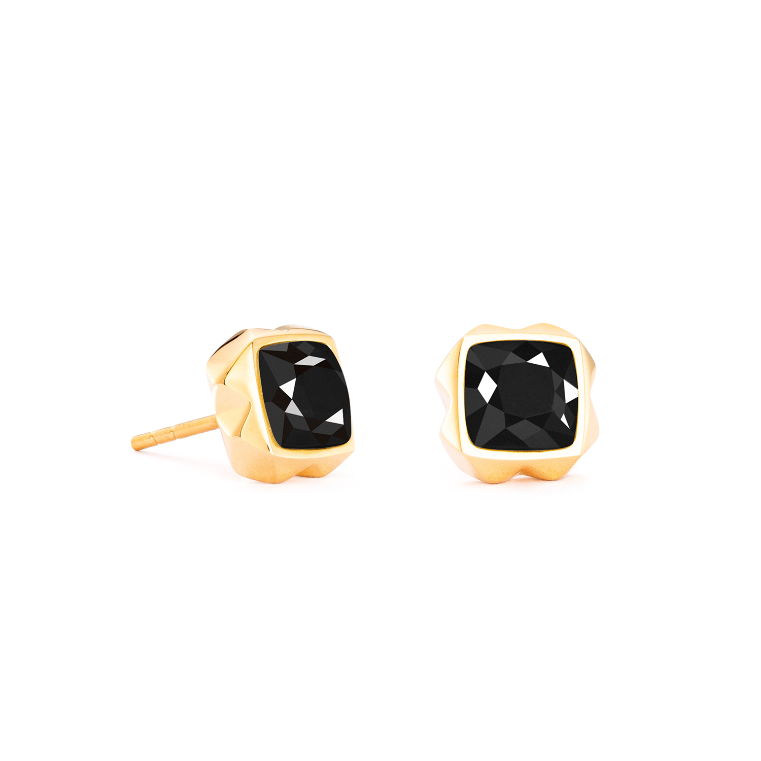 Dit zijn oorknopjes van het merk Coeur de Lion gemaakt voor dames.
Black-gold