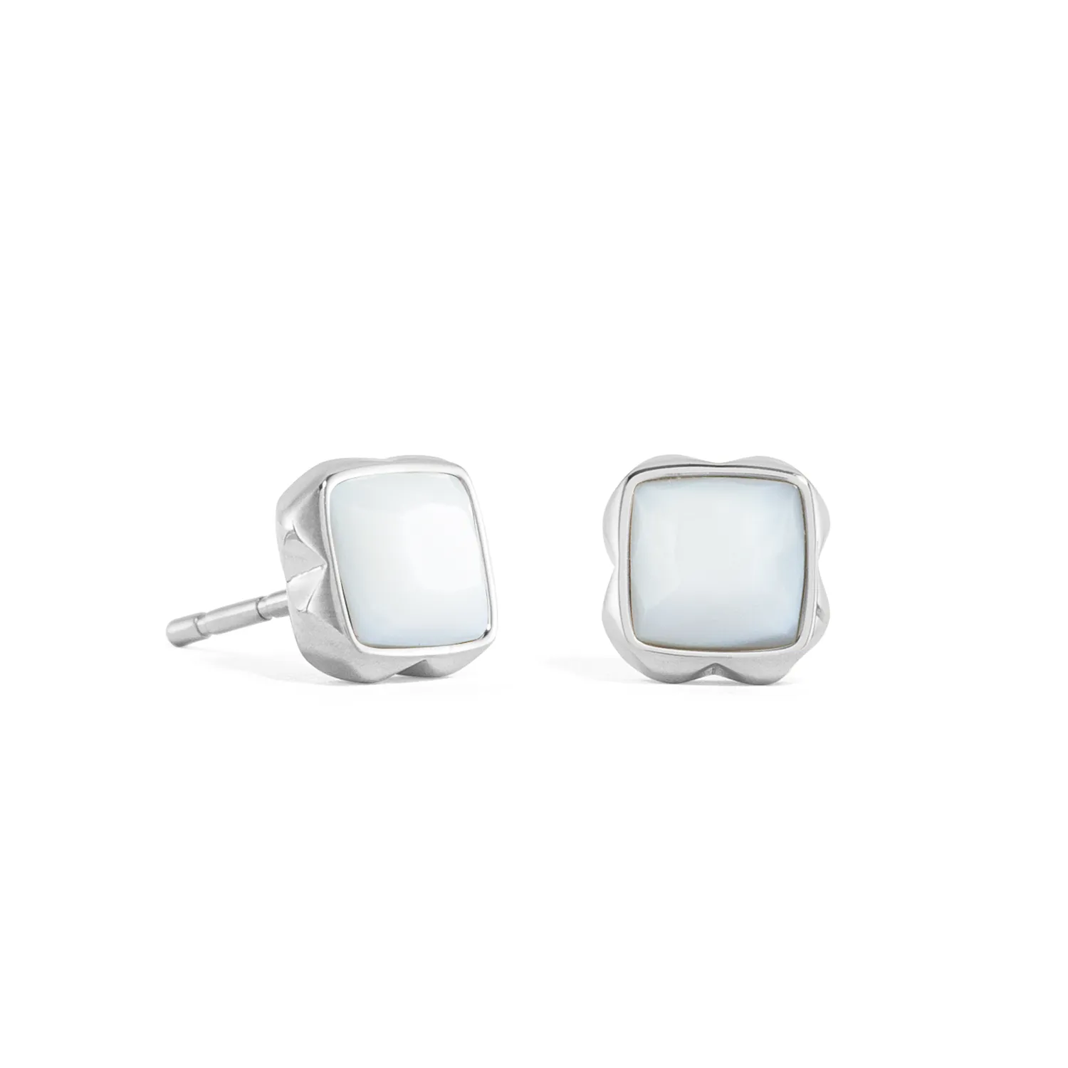 Dit zijn oorknopjes van het merk Coeur de Lion gemaakt voor dames.
White quartz (april)