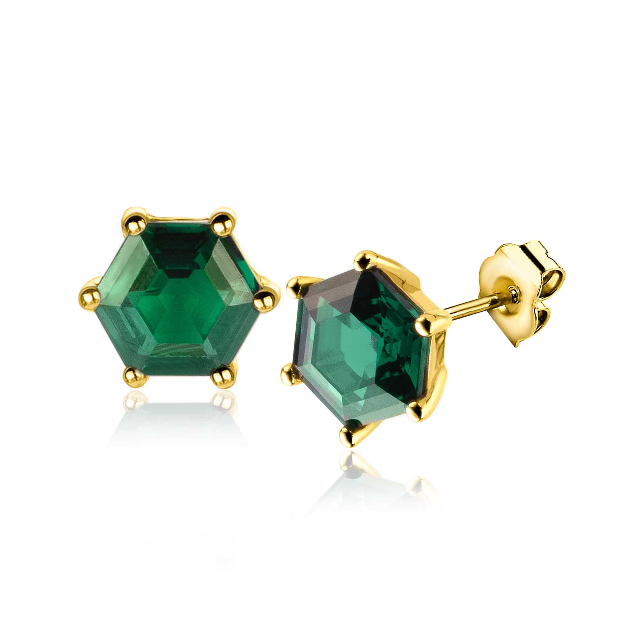 ZINZI zilveren oorknoppen met een schitterende facetgeslepen groene kleursteen in zeshoekige vorm. De doorsnede van de steen is 7 mm. Deze sierlijke oorknoppen zijn uitstekend te combineren met de bijpassende hanger en ring. Vervaardigd van eerste gehalte zilver (925) en extra 14K geel verguld.