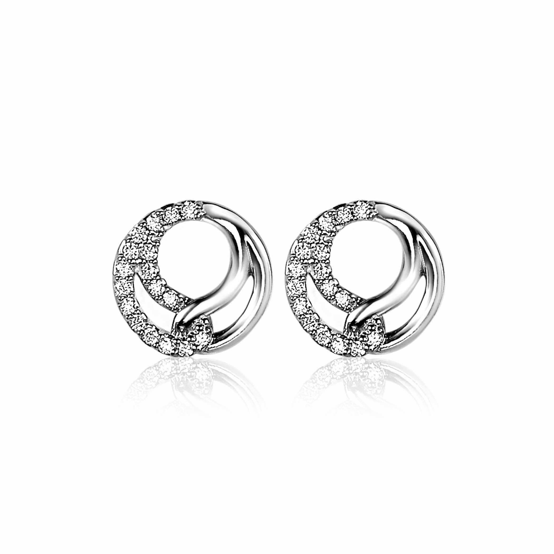 ZINZI zilveren oorknoppen (10mm), waarbij een helft bekleed is met zirconia's. Symboliseert 'Verbondenheid'. Deze elegante oorknoppen zijn sierlijk én subtiel. Vervaardigd van eerste gehalte zilver (925) en voorzien van een extra rodiumlaag voor een langdurige glans.