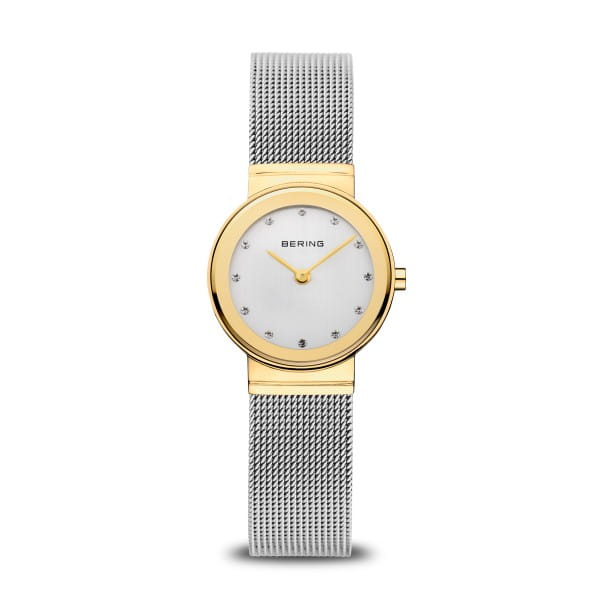 Dit Bering horloge heeft een prachtige klassieke uitstraling. Het horloge is gemaakt van edelstaal en wordt gedragen door dames.