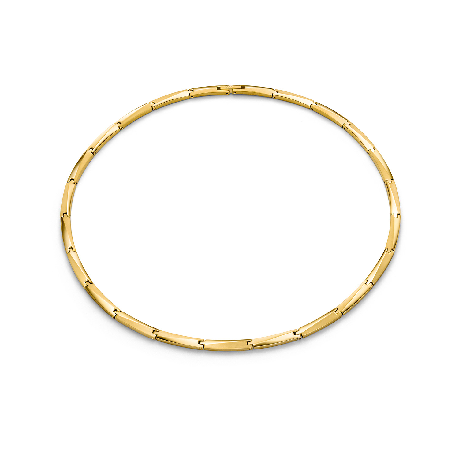 Boccia Titanium 08076-03 Collier
Deze unieke titanium ketting van Boccia Titanium is een mooie toevoeging aan je sieradencollectie! Wat deze titanium ketting uniek maakt, is dat er goudkleurige glanzende rechte schakels aan elkaar verbonden zijn via de onderkant. Hierdoor wordt het een soepele ketting.  Combineer de ketting met het bijpassende armband en oorbellen voor een complete look. De lengte is 50cm.

HET MERK
Boccia Titanium is het titanium merk van Nederland, dat zijn oorsprong in Duitsland vindt en is opgericht in het jaar 1992. Ontwikkeld door internationale ontwerpers. Alle titanium componenten van de BOCCIA TITANIUM collectie zijn gemaakt van 99,7% puur titanium; het bijzondere materiaal. Het is licht in gewicht, neemt de temperatuur van de huid aan en is zeer huidvriendelijk. Bovendien is het corrosie- en temperatuurbestendig.

SPECIFICATIES
- Ketting 08076-03
- Puur titanium
- Goudkleurig
- 50cm