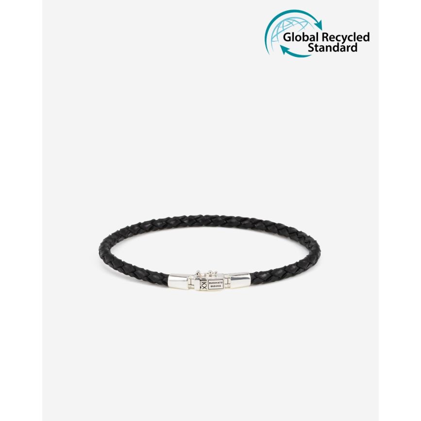 Dit is een armband van het merk Buddha to Buddha.