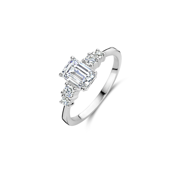 Dit is een ring van het merk FJF Jewellery gemaakt voor dames.
De specificaties zijn als volgt:
Ringmaat: 56