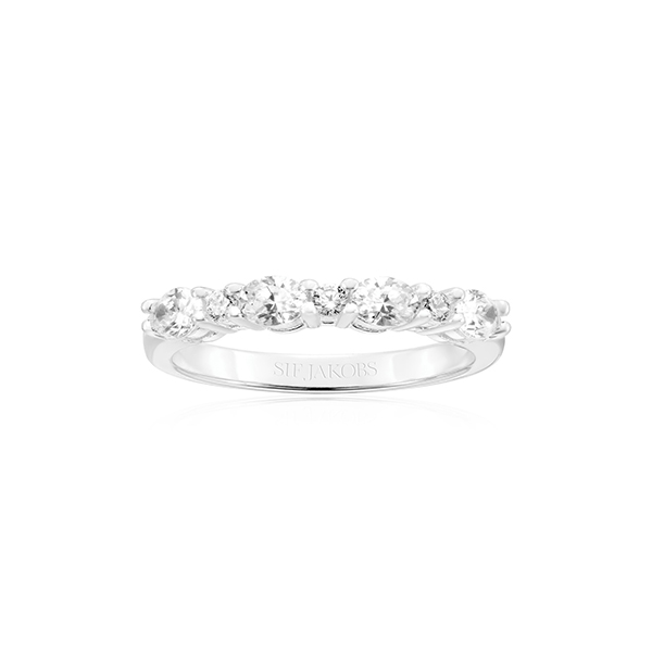 Dit is een ring van het merk Sif Jakobs gemaakt voor dames.
De specificaties zijn als volgt:
Ringmaat: 60