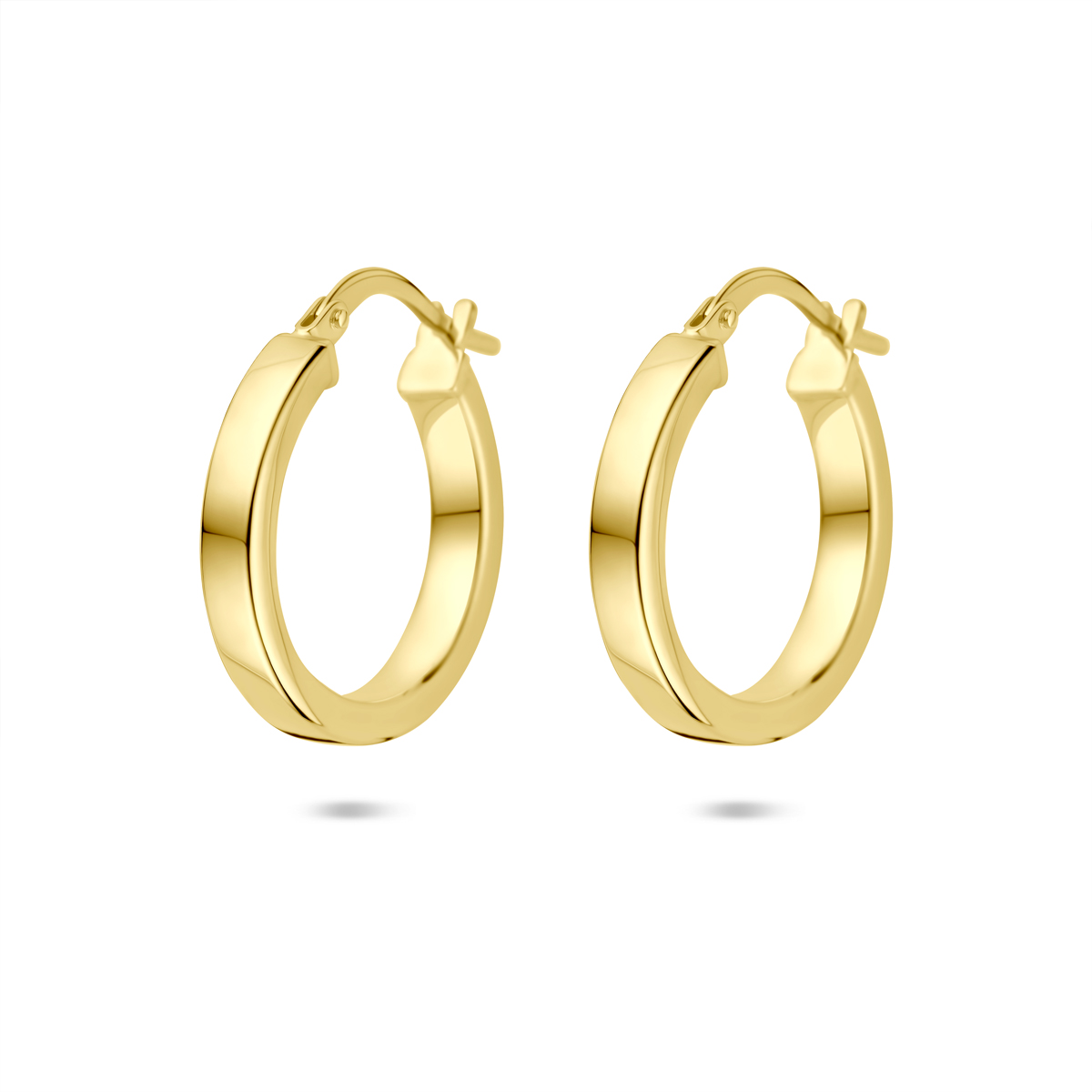 14k Geelgouden oorringen met een kern van 925 zilveren. De oorringen hebben een dikte van 3mm.