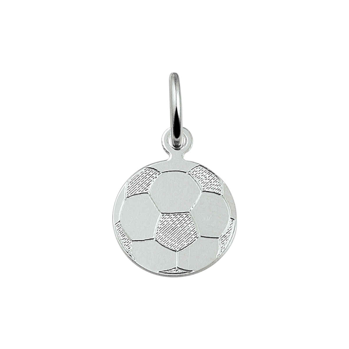 Zilveren hanger in de vorm van een voetbal met een diameter van 10mm uitgevoerd met een stevig hangoog. De hanger is te combineren met een bijpassend collier uit onze collectie. Tip: Is voetbal jouw sport? Laat het zien met deze zilveren voetbal bedel!