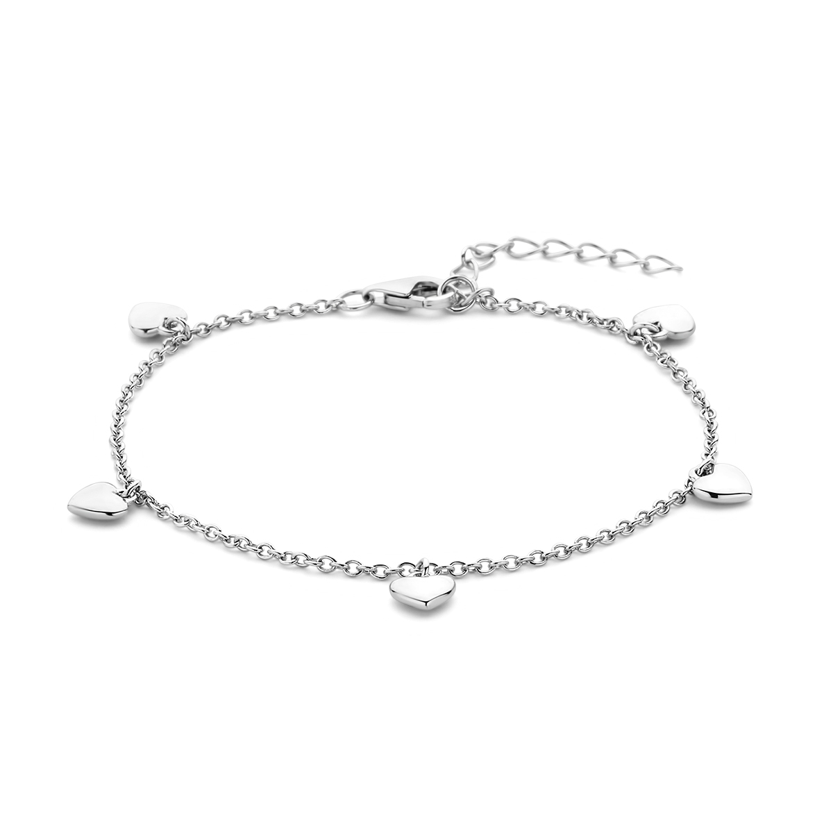 Gerhodineerd 925 zilveren armband uitgevoerd met hartjes van 4.5x5.3mm en een karabijn sluiting. De armband heeft een draaglengte 13cm en een extensie van 3cm. De schakelbreedte is 1.3mm.