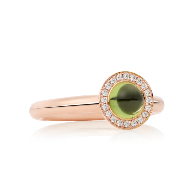 een 18 krt rosé gouden ring Bron model Sushi met een groen toermalijn steen waarom heen 20 diamantjes briljant geslepen gezet totaal 0,12 crt.