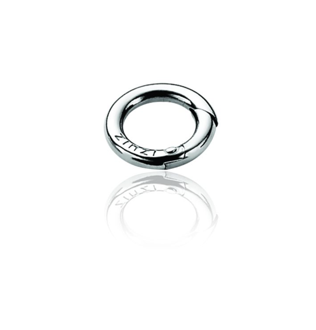 ZINZI zilveren ronde siersluiting. Deze sluiting heeft een grootte van 15mm. Mooi om te gebruiken aan diverse armbanden en colliers. Vervaardigd van eerste gehalte zilver (925) en met extra rodiumlaag voor een langdurige glans.