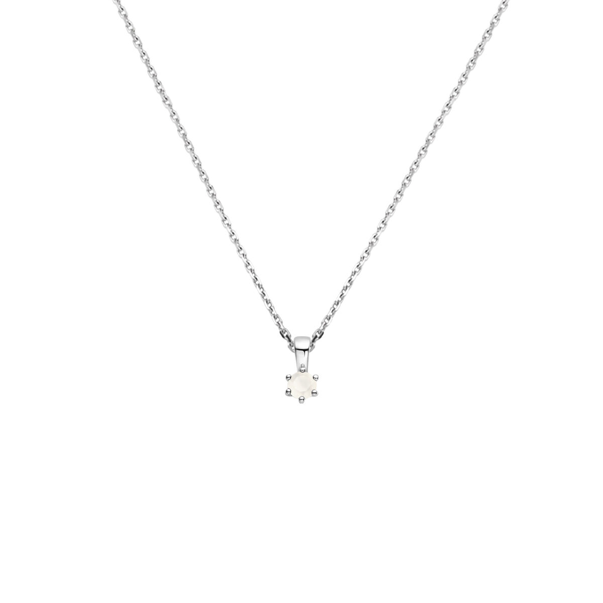 Gerhodineerd 925 zilveren collier met een geboortesteen hanger. Het collier heeft een draaglengte van 41cm en een extensie van 4cm. De schakelbreedte is 1.1mm. Uitgevoerd met een karabijn sluiting