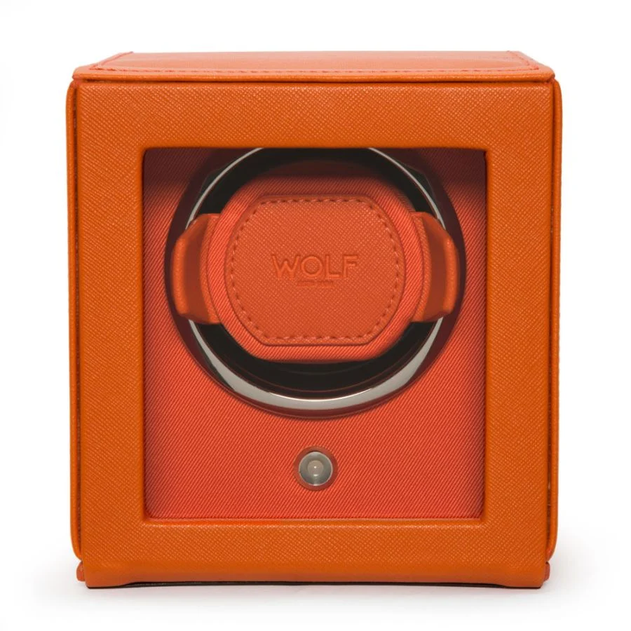Jong, slim en ongecompliceerd, onze welpen zorgen met gemak voor uw horloge. Zes zijden zijn perfect geproportioneerd om uw horloge veilig en nauwkeurig te omsluiten.
