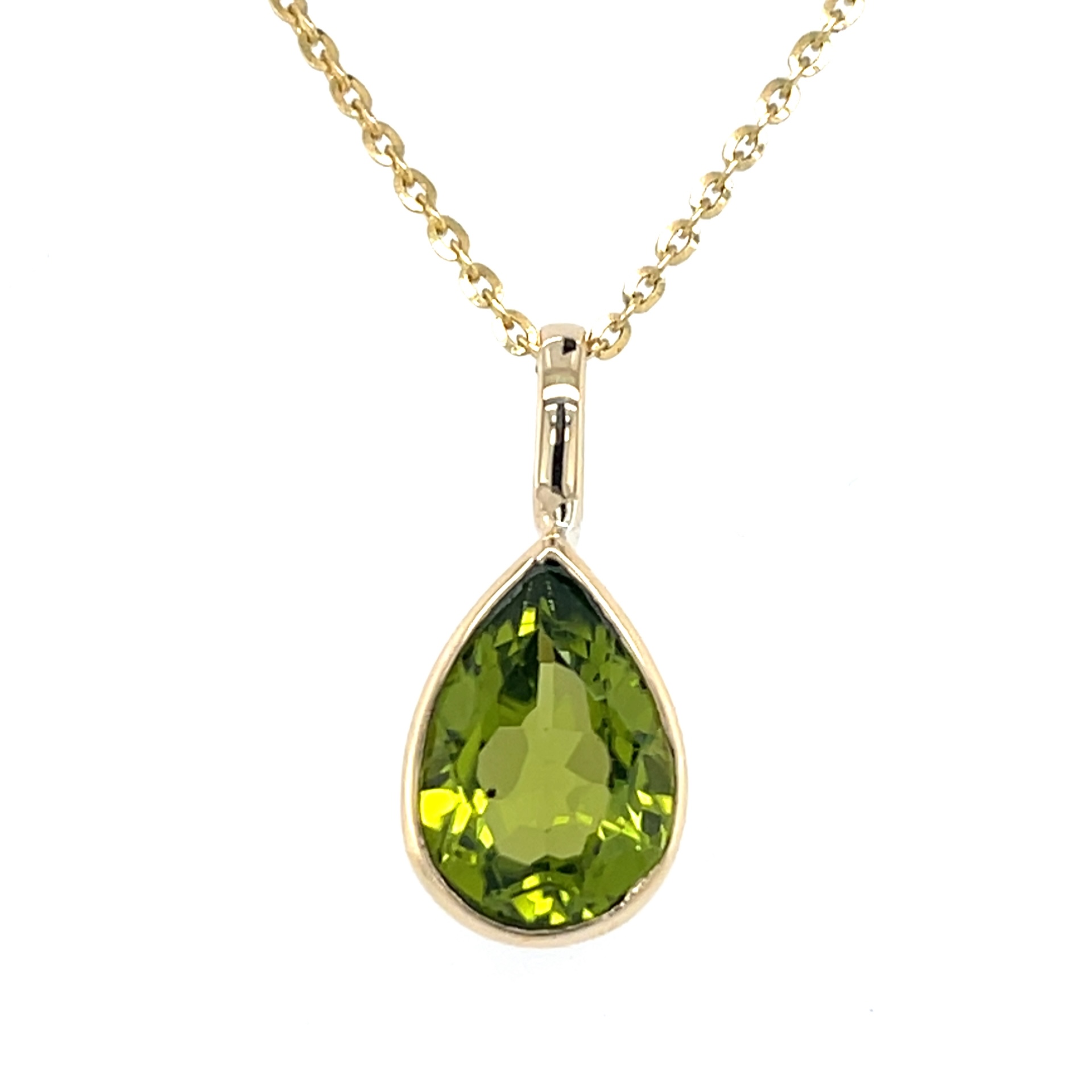 pendant 14kt goud met peer facet geslepen peridot van 7x10mm