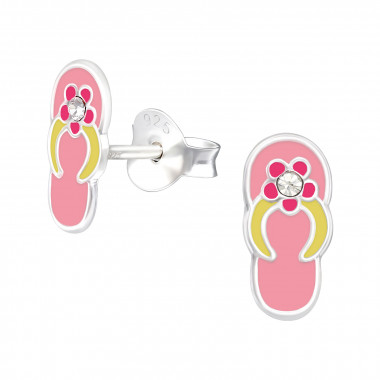 Productbeschrijving voor Zilveren oorstekers Slippers (Modelnummer: PCJW40329): Deze prachtige zilveren oorstekers in de vorm van slippers zijn perfect voor een zomerse en stijlvolle look. Ze behoren tot de categorie sieraden en zijn specifiek stud oorbellen. Draag ze casual met je favoriete strandoutfit of voeg een speelse touch toe aan je dagelijkse look.