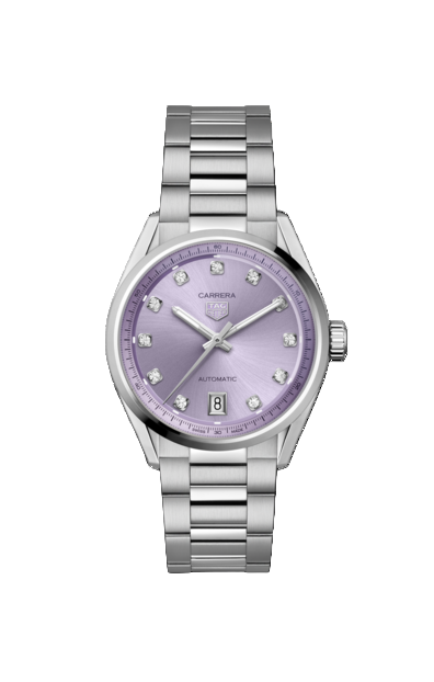 Dit TAG Heuer horloge behoort tot de Carrera collectie.
Referentienummer: WBN2319.BA0001

De TAG Heuer Carrera Date in 36 mm geeft de collectie een frisse touch met een betoverende lila wijzerplaat. Met diamanten bezette indexen en een Calibre 7-uurwerk combineert dit horloge elegantie met precisie.
De lila, snail-brushed wijzerplaat zorgt voor een dynamische touch, geaccentueerd door een gradiëntbaan die de wijzerplaat omcirkelt. De met diamanten bezette indexen versterken de verfijnde look en brengen een tijdloze stijl naar voren.
De taps toelopende H-vormige band zorgt voor comfort en stijl en biedt een perfecte pasvorm voor elke pols. De fijn geborstelde en gepolijste stalen kast en het gewelfde saffierglas maken het elegante ontwerp compleet.
