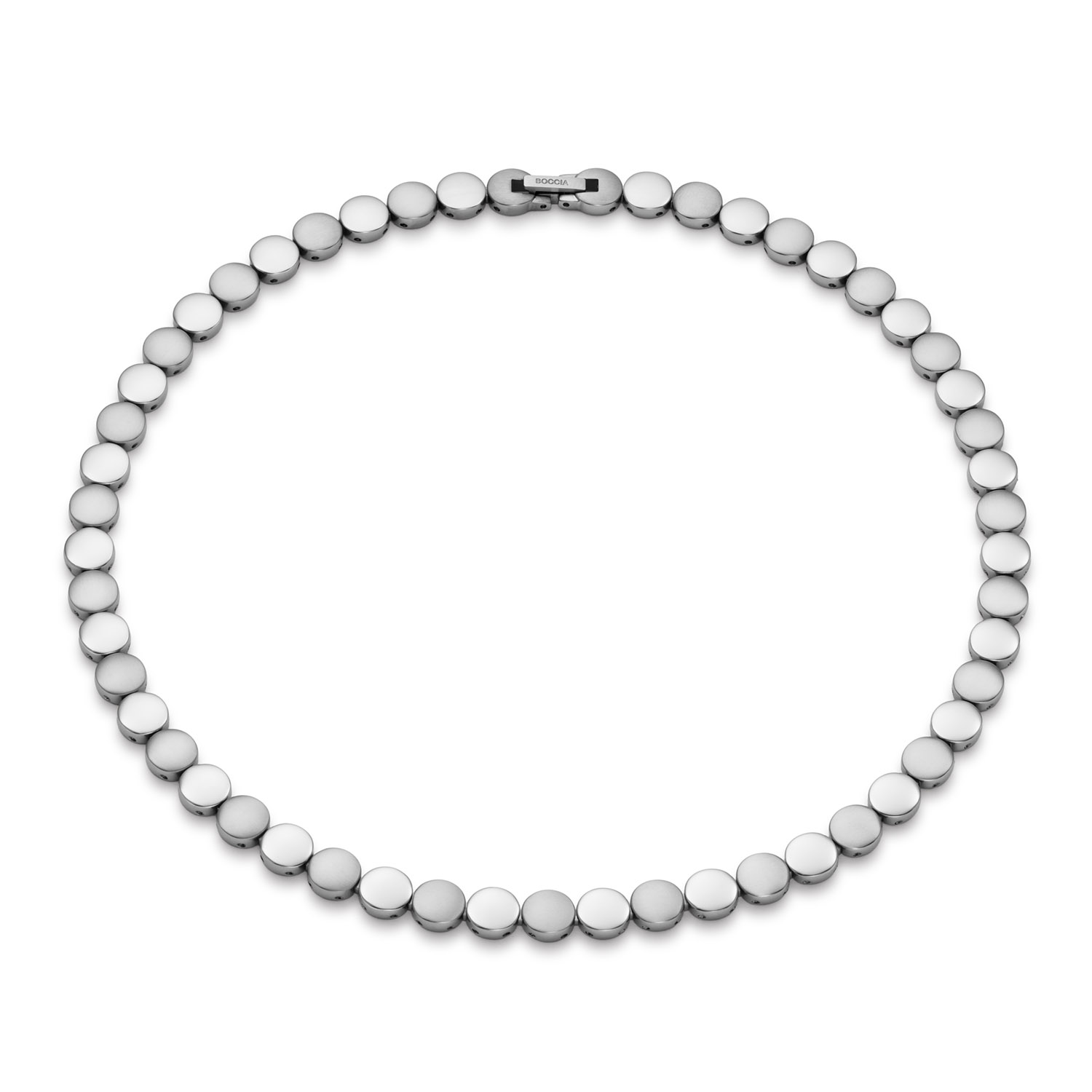 Boccia Titanium 08079-01 Collier 45cm
Deze unieke titanium ketting van Boccia Titanium is een mooie toevoeging aan je sieradencollectie! Wat deze titanium ketting uniek maakt, is dat het ronde schakels zijn, mat en glanzend, die met elkaar verbonden zijn. Combineer de ketting met het bijpassende armband en oorbellen voor een complete look.

HET MERK
Boccia Titanium is het titanium merk van Nederland, dat zijn oorsprong in Duitsland vindt en is opgericht in het jaar 1992. Ontwikkeld door internationale ontwerpers. Alle titanium componenten van de BOCCIA TITANIUM collectie zijn gemaakt van 99,7% puur titanium; het bijzondere materiaal. Het is licht in gewicht, neemt de temperatuur van de huid aan en is zeer huidvriendelijk. Bovendien is het corrosie- en temperatuurbestendig.

SPECIFICATIES
- Ketting
- Puur titanium
- Glanzend en mat
- 45cm