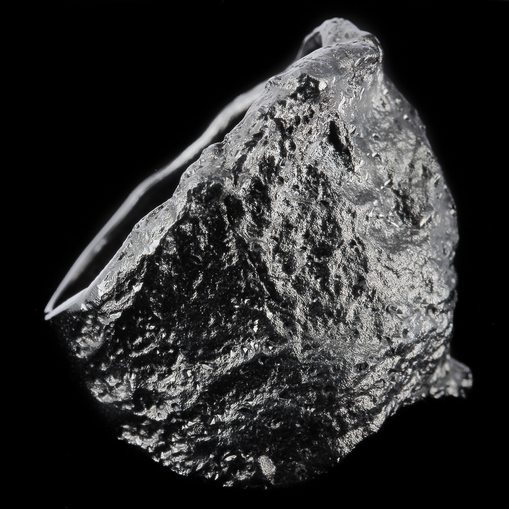 Sanjoya - Bijzondere steenvormige ring van grijs gediamanteerd zilver, onregelmatig van vorm en schitterend aan de vinger. - PRE0619006.52
