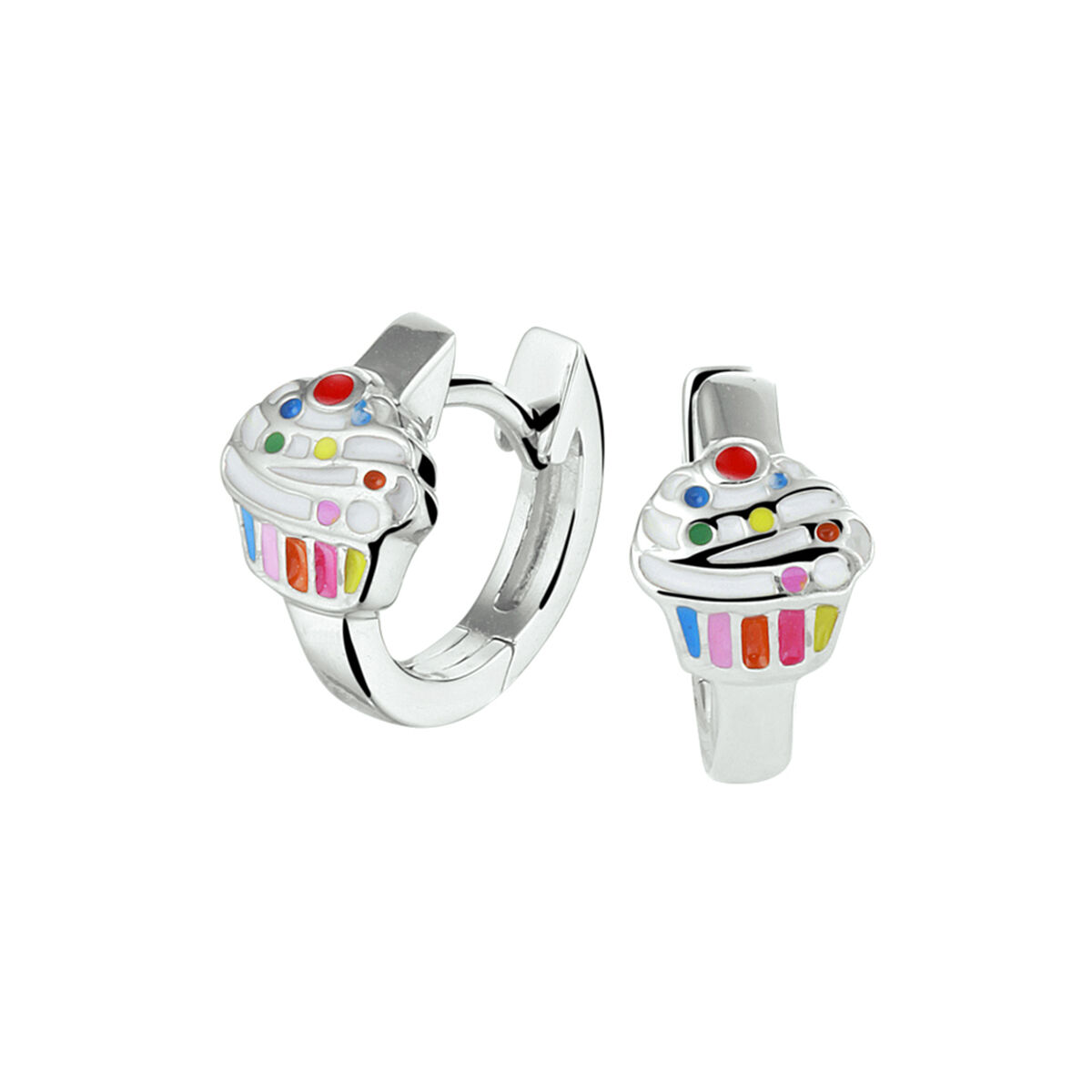 Schattige gerhodineerd zilveren oorringen met scharnier uitgevoerd met een cupcake in verschillende kleuren emaille. De oorringen hebben een diameter van 12.5mm.