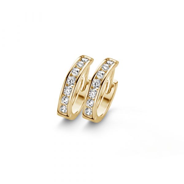 Mooie zilveren oorringen met zirkonia van New Bling. Deze oorringen hebben briljant geslepen zirkonia. Gemaakt van echt zilver (925) en glanzend afgewerkt. Voorzien van een kliksluiting. Verkrijgbaar in verschillende grootte en kleuren. Match bijpassende New Bling sieraden voor de complete look! Alle New Bling sieraden zijn gerhodineerd voor meer glans en kwaliteit.