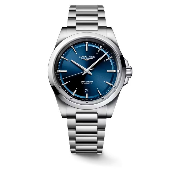Dit Longines horloge behoort tot de Conquest collectie.
Referentienummer: L3.830.4.92.6 

Dit Longines Conquest horloge is uitgerust met een automatisch kaliber L888 uurwerk met een gangreserve van 72 uur. De kast en band zijn gemaakt van roestvrij staal. Het horloge heeft een diameter van 41 MM en is getest op een waterdichtheid van 10 ATM / 100 M. De blauwe Sunray wijzerplaat is voorzien van een datumvenster op 6 uur. De wijzers en indexen zijn afgewerkt met Zwitsers Super-LumiNova® voor een betere leesbaarheid in het donker. Het horloge heeft een krasvrij saffierglas met anti-reflectieve coating aan beide zijden. 

