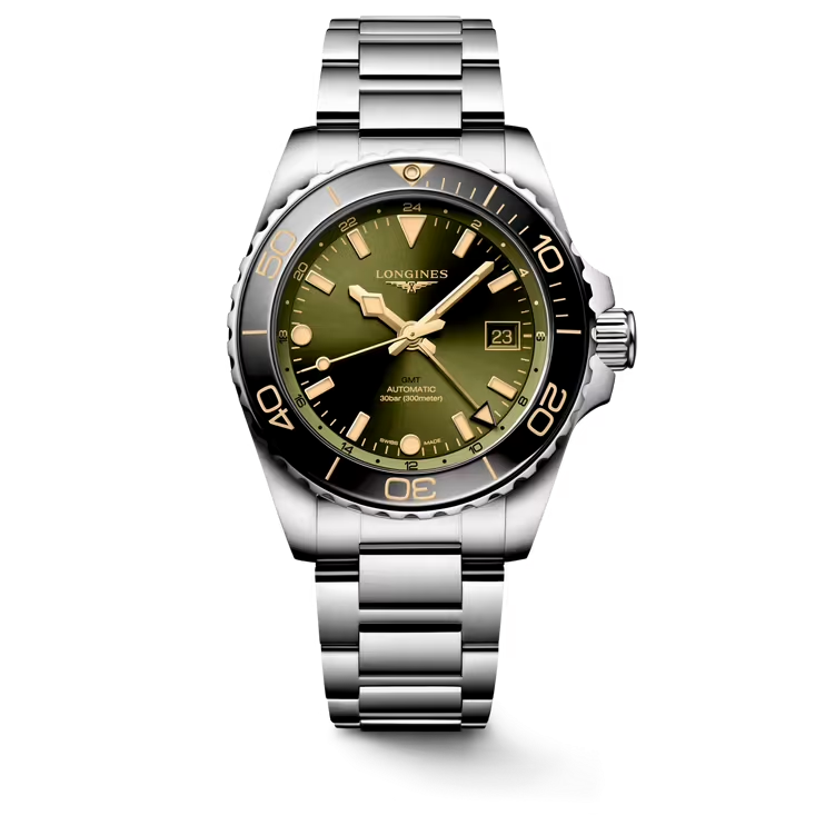 Dit Longines horloge komt uit de Hydroconquest collectie.
Referentienummer: L3.790.4.06.6

De Longines is voorzien van een automatisch GMT kaliber L844 uurwerk met een gangreserve van 72 uur. De kast en band zijn gemaakt van roestvrij staal. Het horloge heeft een diameter van 41 mm en is getest op een waterdichtheid van 30 ATM / 300 meter. Het horloge is dus perfect geschikt als duikershorloge. De band is gemaakt van roestvrij staal. Dankzij de Super- LumiNova op de wijzers en indexen is het horloge ook in het donker duidelijk af te lezen. Het horloge heeft een krasbestendig saffierglas met meerdere lagen anti-reflecterende coating aan beide zijden

Horloges van Longines met automatische uurwerken genieten van een verlengde fabricagegarantie van 5 jaar. Deze langere garantieperiode onderstreept de uitzonderlijke kwaliteit en het vakmanschap van de automatische uurwerken van Longines