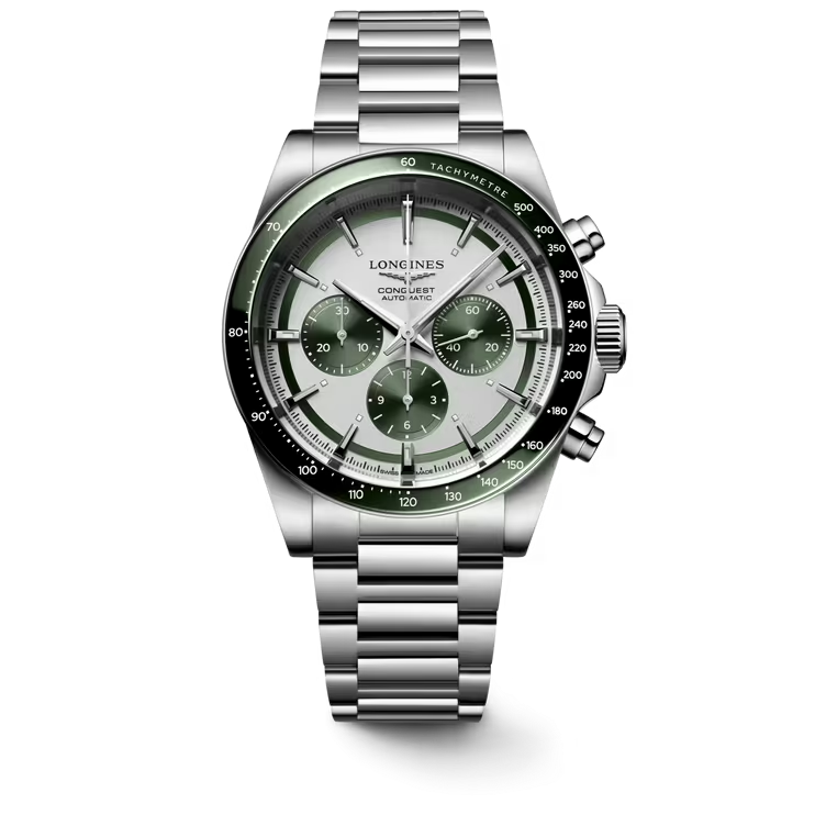 Dit Longines horloge behoort tot de Conquest collectie.
Referentienummer: L3.835.4.02.6

De longines is voorzien van een automatisch L898 kaliber met gangreserve van 59 uur. Het horloge heeft een stalen kast en band. Het horloge heeft een diameter van 42 mm en is getest op een waterdichtheid tot 10 atm / 100 m. De zilverkleurige wijzerplaat is voorzien van 3 groene subwijzerplaten met kleine secodes, 30 minuten teller en 12 uurs-teller. De wijzers en indexen zijn voorzien van Super-LumiNova® voor een betere leesbaarheid in het donker. Het horloge heeft een krasbestendig saffierglas met meerdere lagen anti-reflecterende coating aan beide zijden en een geschroefd en transparant achterdeksel met saffierglas.

Horloges van Longines met automatische uurwerken genieten van een verlengde fabricagegarantie van 5 jaar. Deze langere garantieperiode onderstreept de uitzonderlijke kwaliteit en het vakmanschap van de automatische uurwerken van Longines.